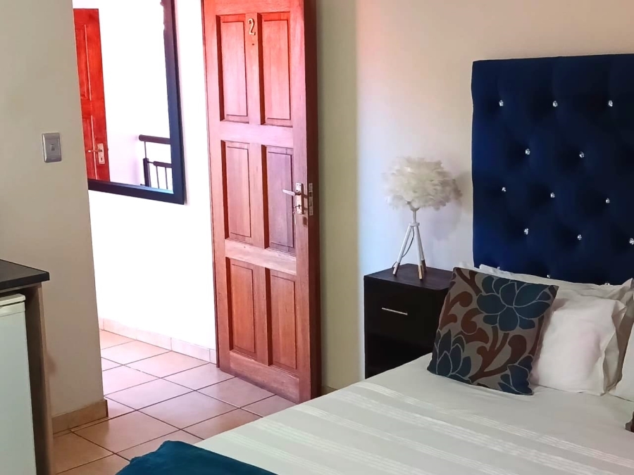 8 Bedroom Property for Sale in Cashan North West